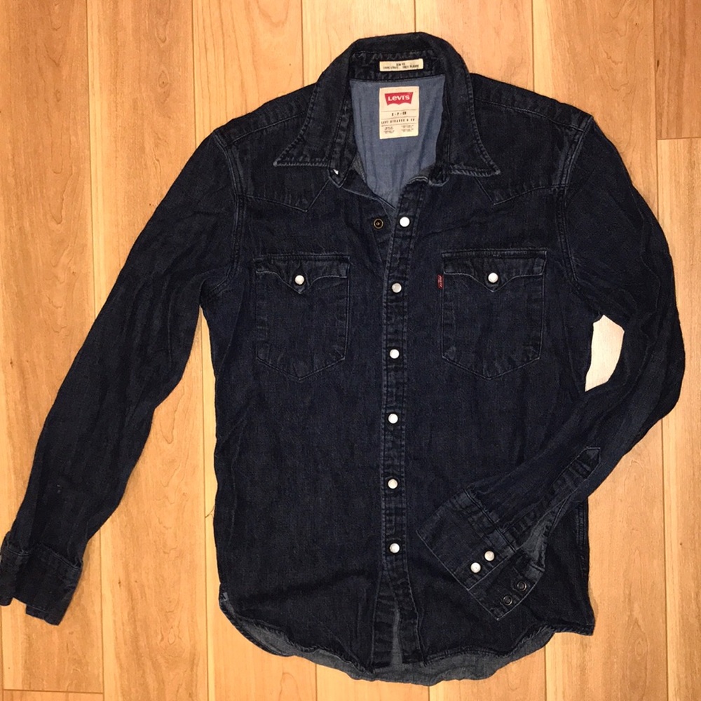 Levi’s Western Slim Fit Men’s Denim Button Up